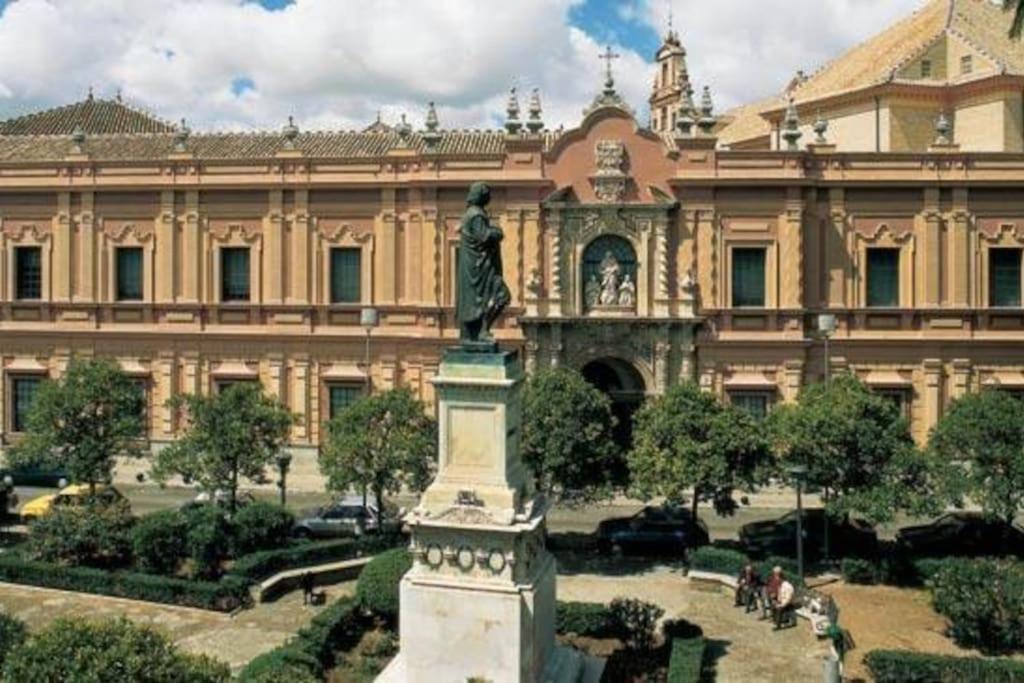 Puerta De San Juan Appartement Sevilla Buitenkant foto